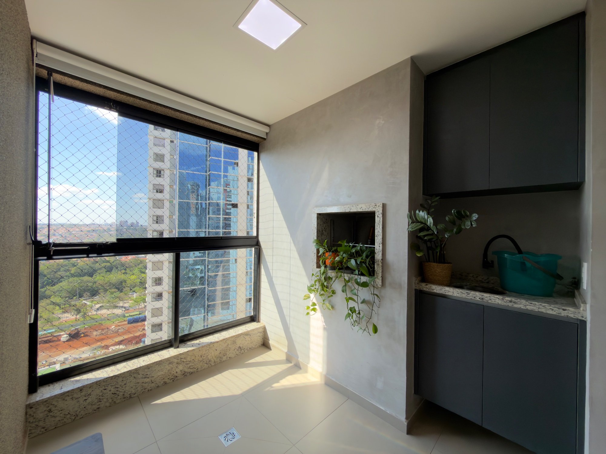 Apartamento mobiliado no Concept Palhano
